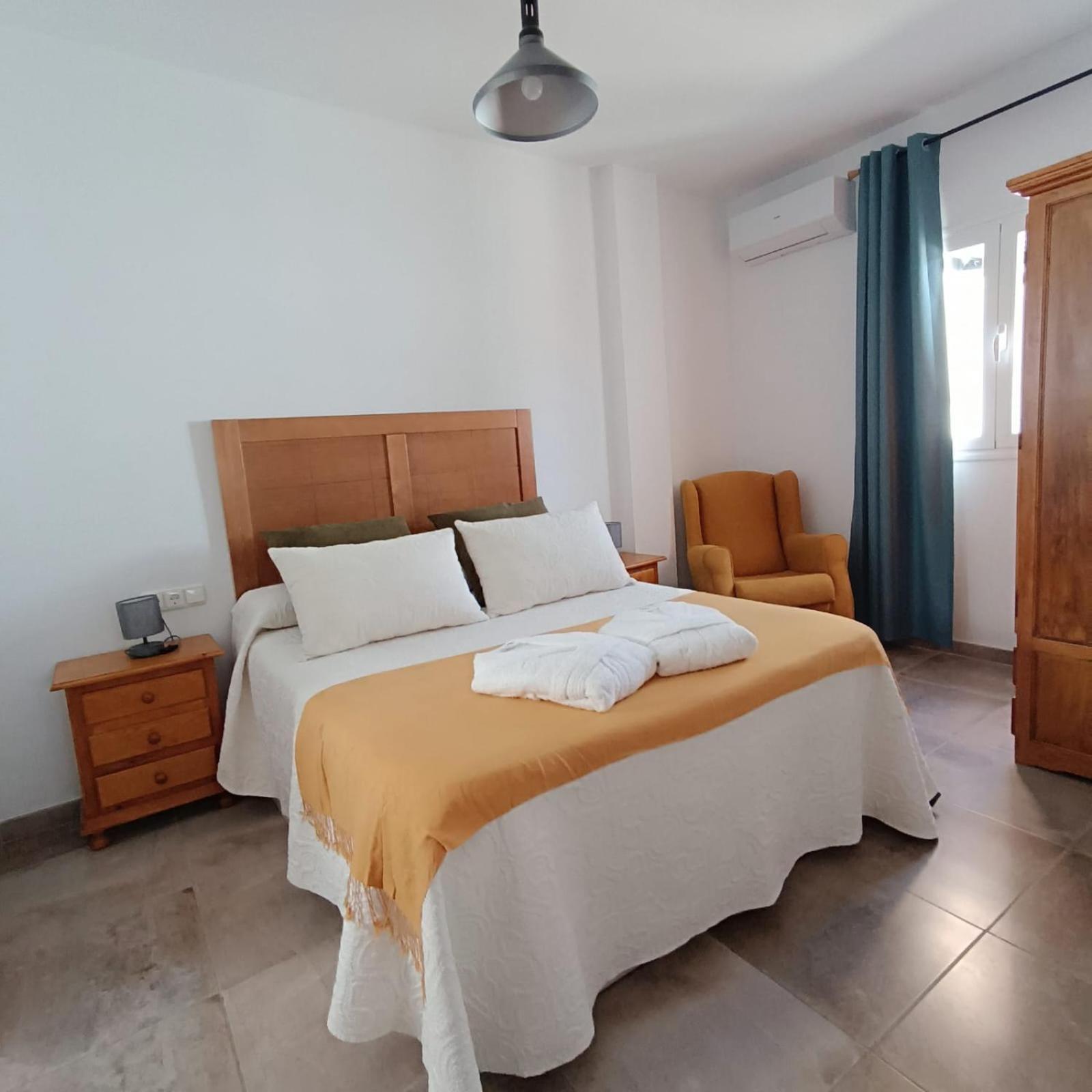Casa Puentelata Villa Durcal Bagian luar foto